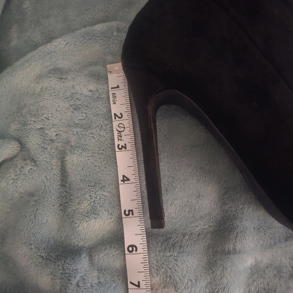 Liliana Elegant Black Over-the-Knee Boots - Picture 8 of 8